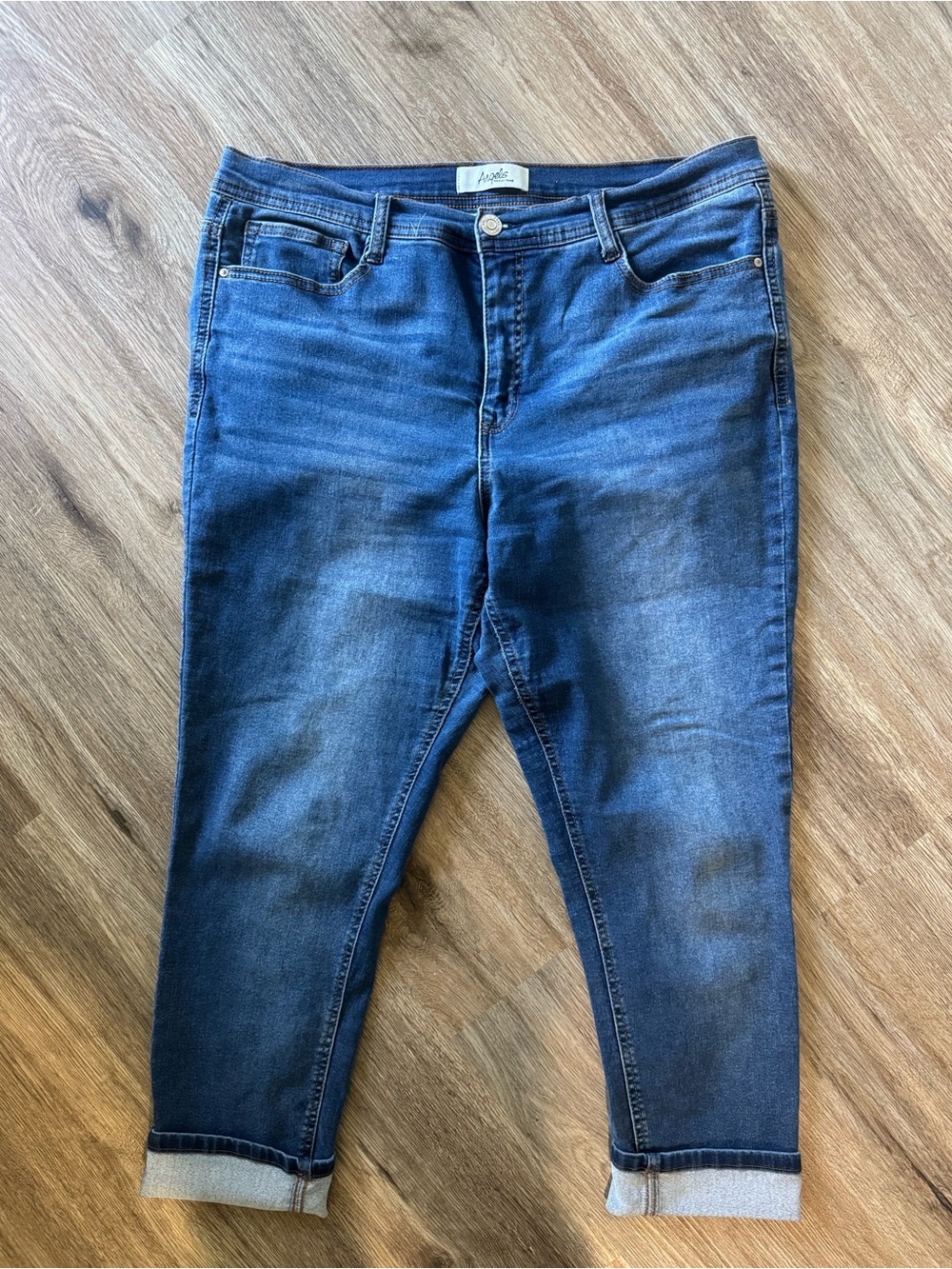 Women Angels Ankle Jeans
Size 16